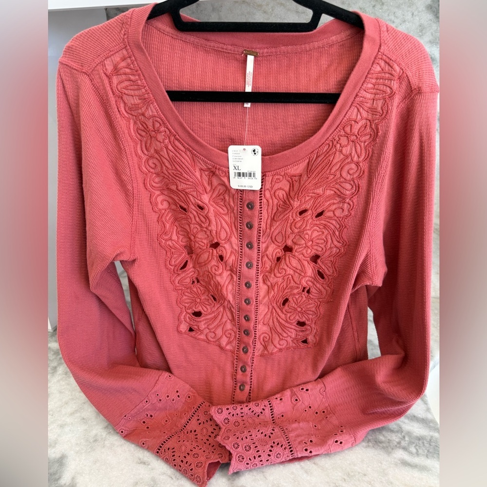 RARE Free People Embroidered Sidelines Top XL NWT Rose Boho Statement - Picture 4 of 6